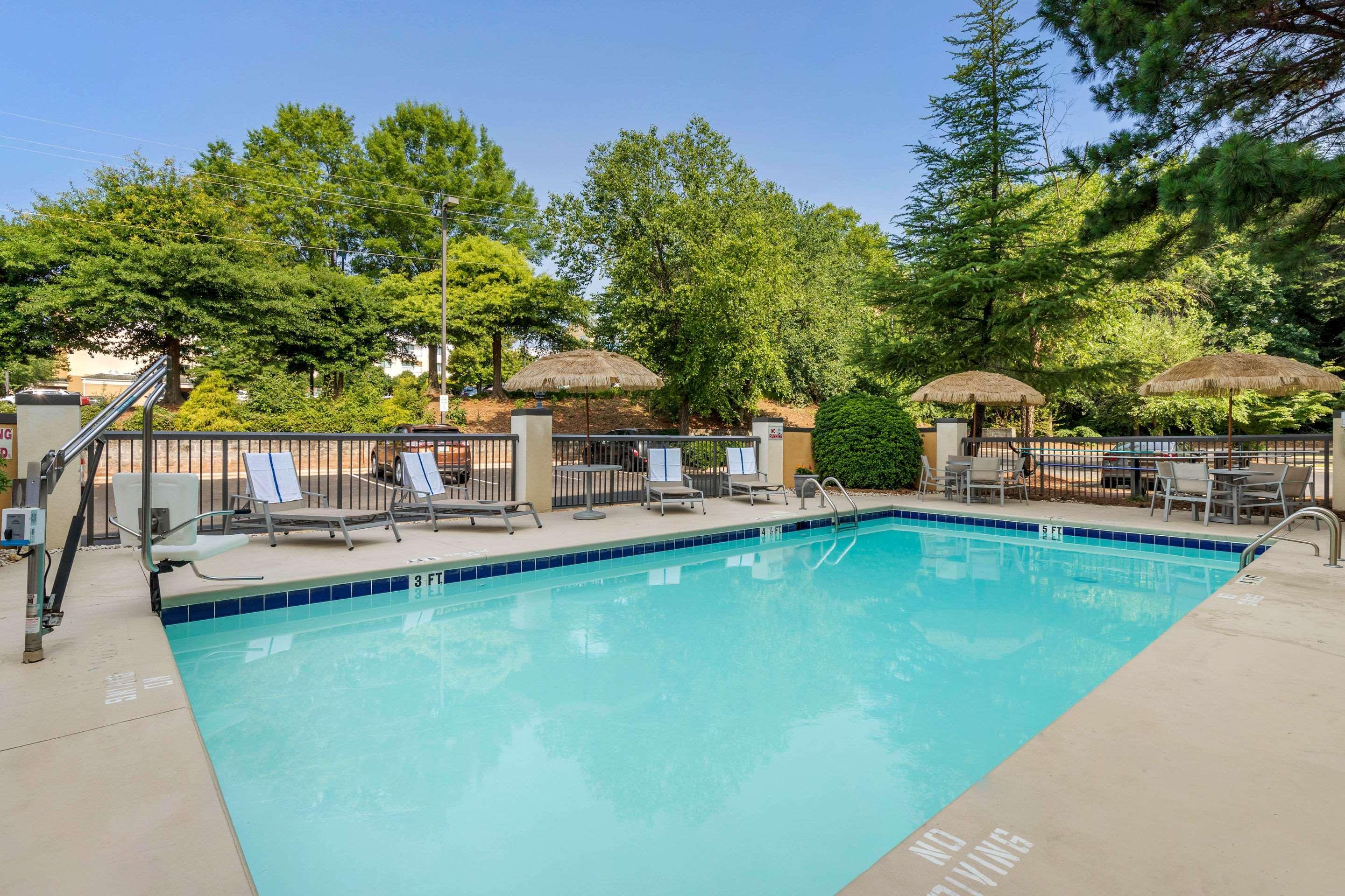 Comfort Suites Gastonia - Charlotte Bagian luar foto