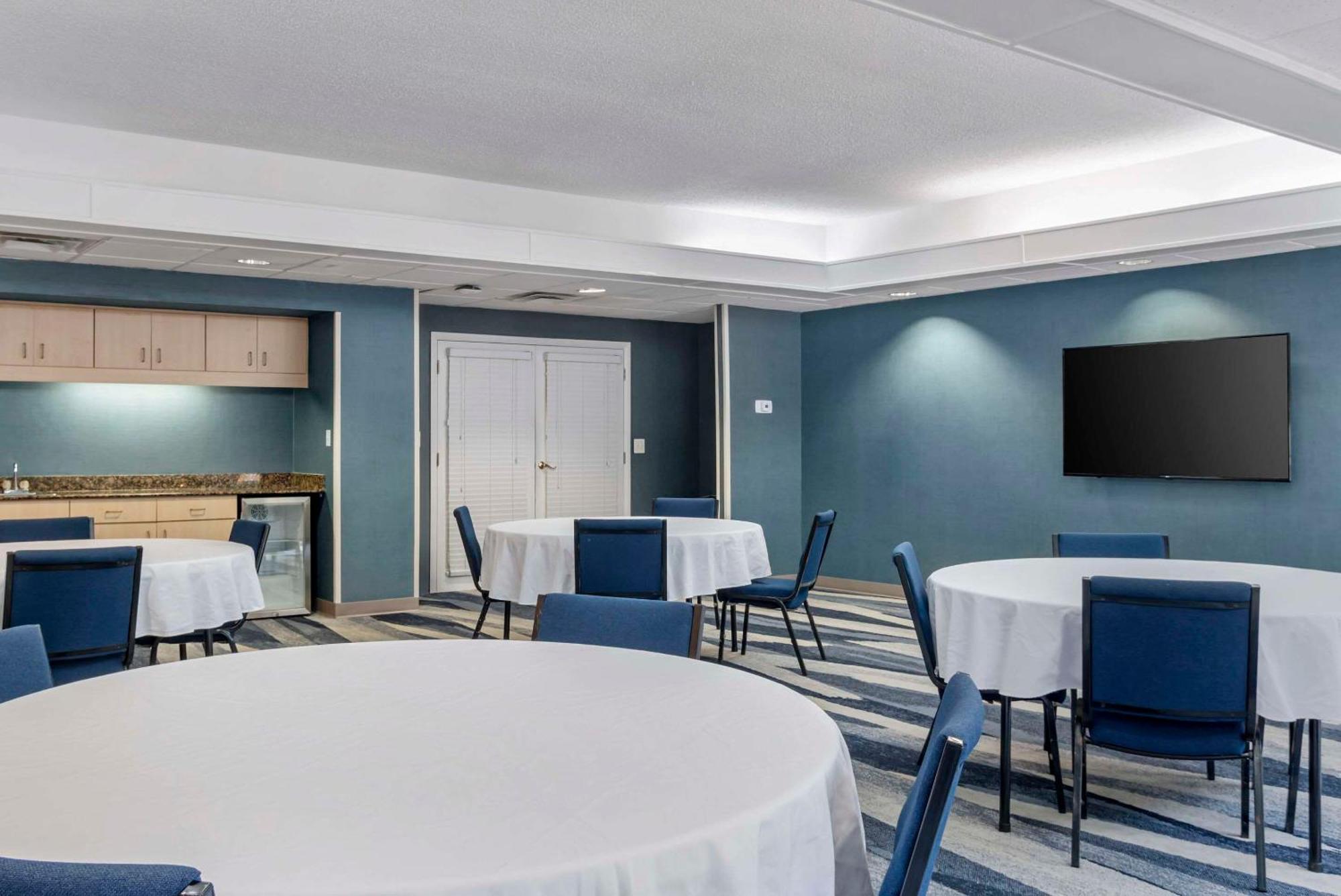 Comfort Suites Gastonia - Charlotte Bagian luar foto